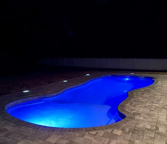 Roatan-Beach-Dove-Gray-2-at-night-installed-Carlos-2024